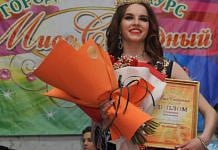 Гимназистка Катя Мурашко одержала двойную победу на конкурсе красоты в Свободном
