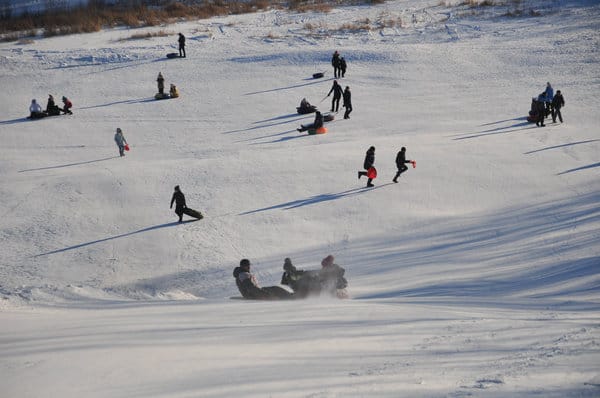 Самый активный зимний отдых и захватывающие гонки в Свободном проходят на лыжной базе. Новости
