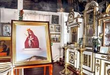 Архиепископ Лукиан провёл в Свободном службу и подарил храму икону