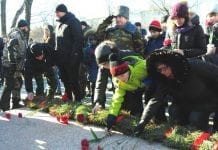 В Свободном почтили память погибших в локальных войнах земляков-героев