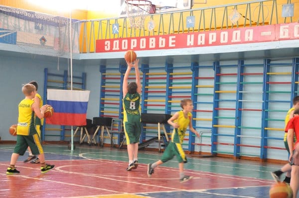 Свободный пригласил сыграть в баскетбол команды из соседних городов. Новости