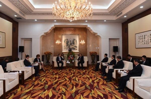 Губернатор Приамурья провёл ряд встреч с руководством провинции Хэйлунцзян