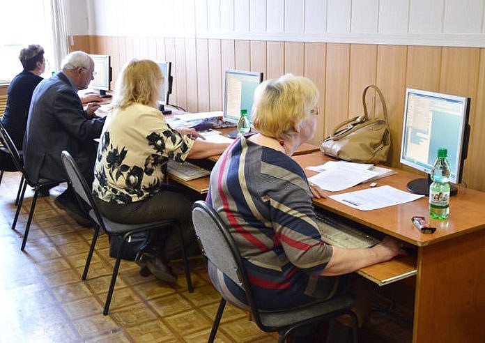 Амурские пенсионеры-компьютерщики готовятся к Олимпиаде «Интернет-долголетие»