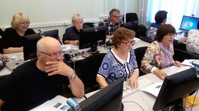 Свободненские пенсионеры-компьютерщики получили дипломы за волю к победе