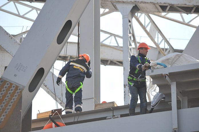 Строительство моста на реке Зея вблизи Свободного завершится через год