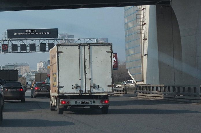 Россиянам могут запретить владеть грузовиками