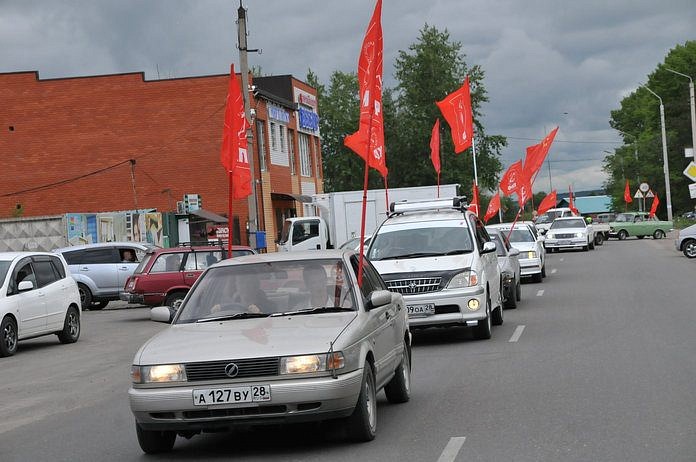 Участники автопробега в Свободном протестовали против цен и коррупции