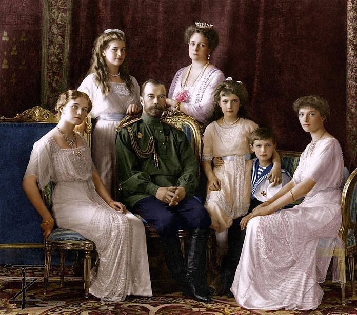 100 лет назад в России расстреляли последнего русского Царя и его семью
