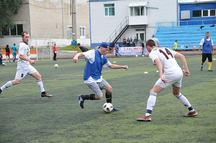 Турнир по футболу среди дворовых команд в честь Дня города прошёл в Свободном
