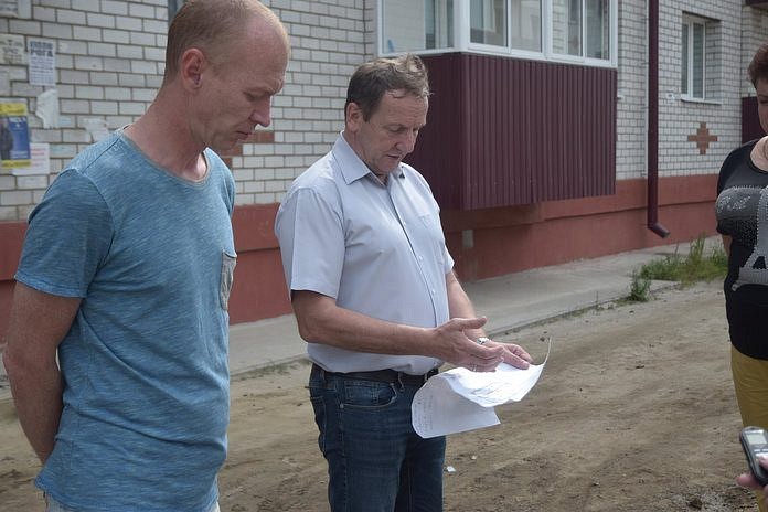Владимир Константинов: «Свободному пора заменить асфальт на тротуарах плиткой»
