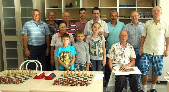 Шахматный блиц-турнир в Свободном проходил с высоким накалом борьбы