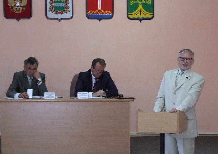 Председателем Свободненского Cовета народных депутатов избран Андрей Мирошин