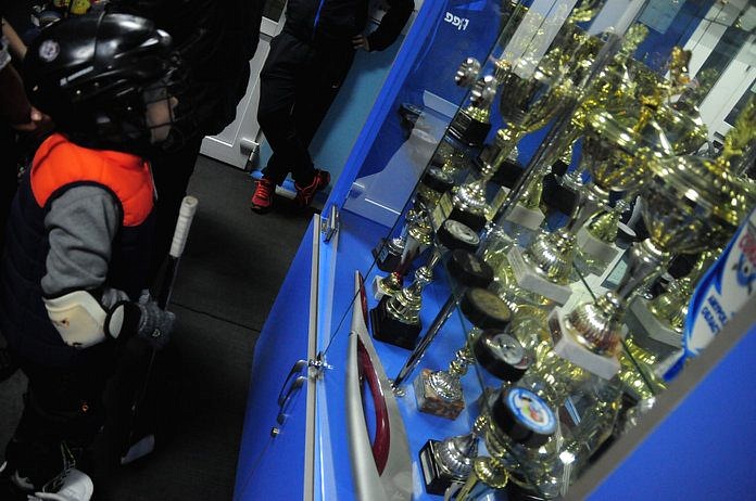 Лёд спортивного клуба «Союз» в Свободном ждёт будущих чемпионов
