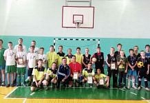 9 команд из школ Свободненского района приняли участие в соревнованиях по мини-футболу