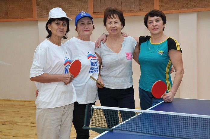Теннисисты Свободного посвятили турнир Дню народного единства