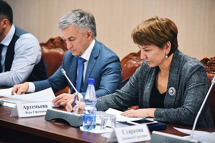 Министр РФ и губернатор Приамурья обсудили темпы развития Свободного