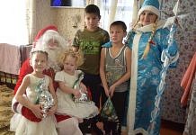 «Лада» приносит новогоднюю радость в многодетные семьи свободненцев
