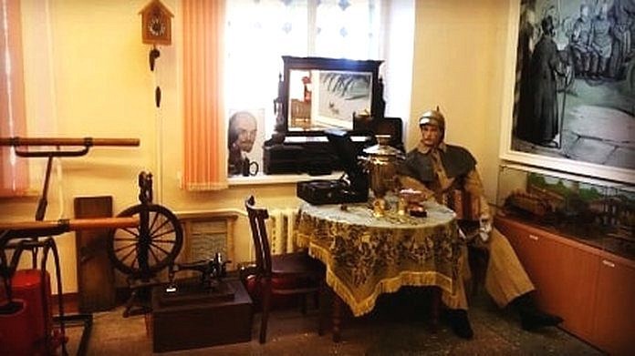 Жилую комнату пожарного середины прошлого века можно увидеть в музее МЧС Приамурья