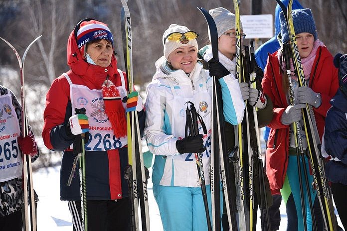 Свободненцы выходили на «Лыжню России — 2019» семьями и классами!