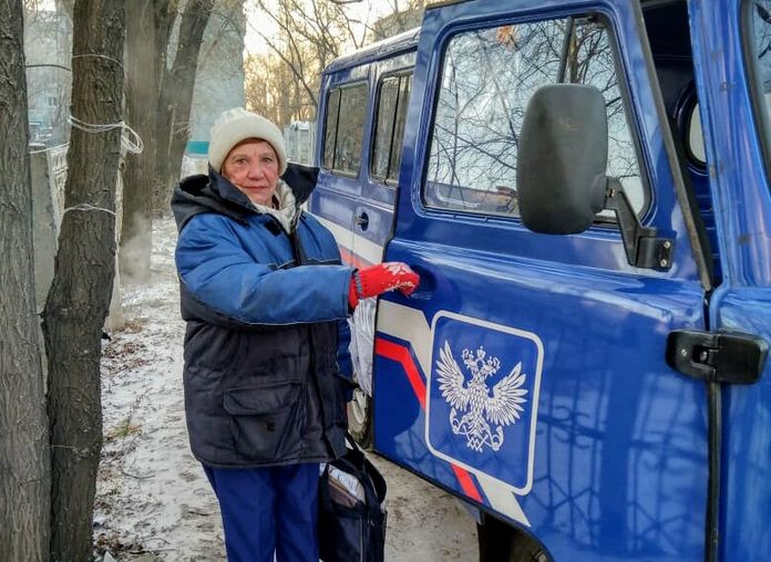 Почтальоны Приамурья даже в сильные морозы доставляют вовремя корреспонденцию и пенсии