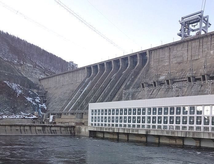Зейская ГЭС готовится к пропуску весеннего половодья