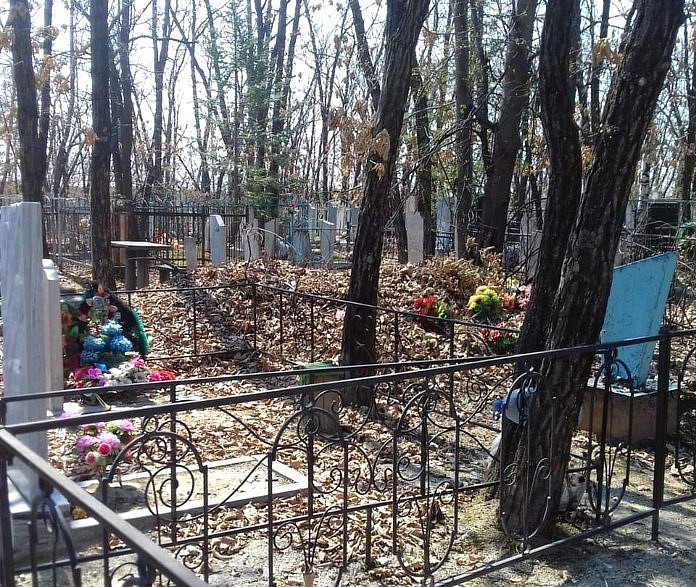 Накануне Радоницы в Свободном завершается уборка кладбищ