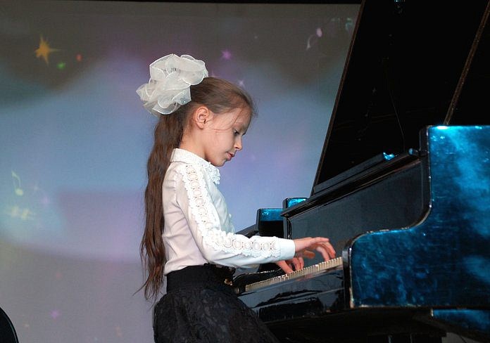 Юные пианисты Свободного отчитались об итогах учебного года концертом
