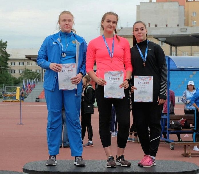 Юная спортсменка из Свободного завоевала серебро на первенстве России по лёгкой атлетике