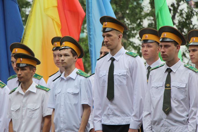 27 выпускников единственного на Дальнем Востоке Амурского казачьего колледжа получили дипломы