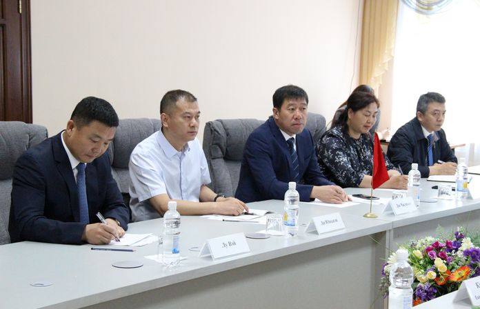 Китайские инвесторы обсудили участие в обновлении аэропорта Благовещенска
