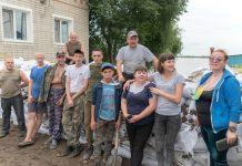 На укрепление дамб в Суражевке требуется помощь добровольцев