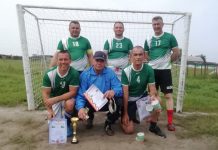 Сборная ветеранов футбола Свободненского района выиграла кубок мемориального турнира в Сычёвке