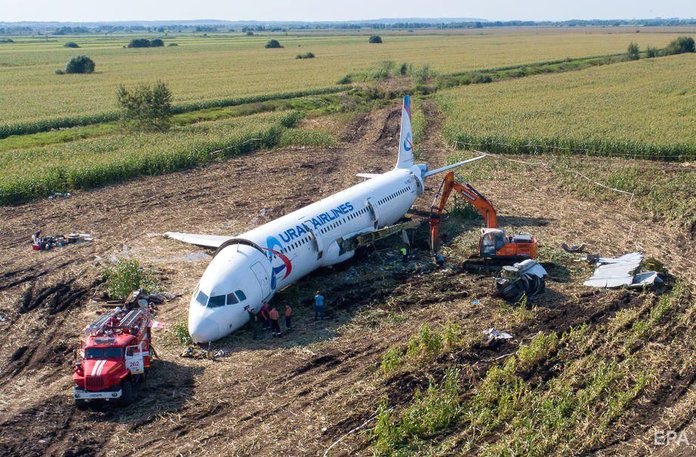 Второй за день самолёт «Уральских авиалиний» совершил экстренную посадку