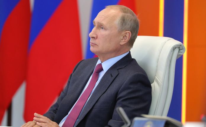 Губернатор Приамурья доложил Владимиру Путину о ходе ликвидации последствий ЧС
