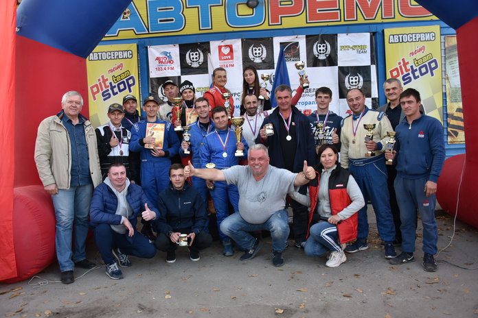 Команда автогонщиков Свободного стала «серебряным» призёром осенних ралли