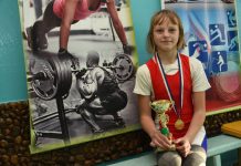 Юная штангистка из Свободного мечтает стать «чемпионкой Земного шара»