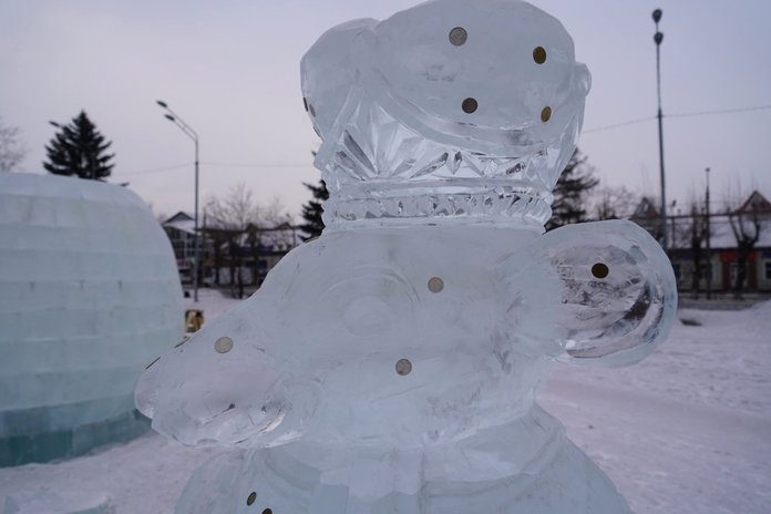 Ледовый городок в Свободном уже подвергается нападению вандалов