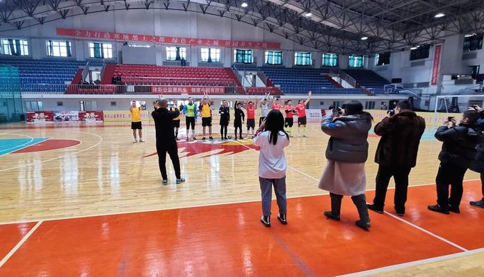 Свободненская команда «Метеор» сыграла в футбол на снегу в Китае