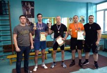 В соревнованиях трудовых коллективов Свободного гиревики администрации обошли команду НИПИГАЗ