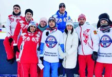 20 волонтёров помогут организовать международный матч по хоккею на льду Амура