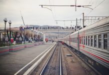 Дополнительный пассажирский поезд начнёт курсировать между Москвой и Владивостоком с 1 марта