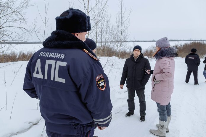 «Ледовый» патруль проехал по местам зимней рыбалки жителей Свободненского района