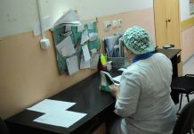 Более 4 тысяч медицинских работников-пенсионеров в Приамурье отметят профессиональный праздник
