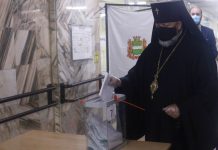 Архиепископ Лукиан принял участие в голосовании по поправкам к Конституции