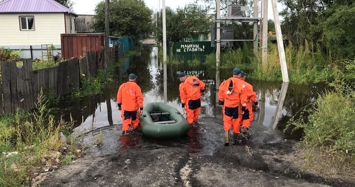 Около 50 домов в амурском посёлке может подтопить прорвавшая насыпь река Томь