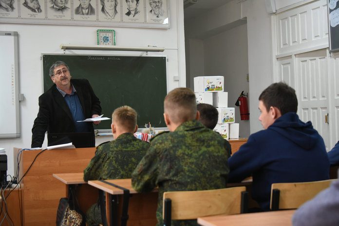 Для воспитанников Юхтинской спецшколы в Свободненском районе провели «Научную смену» СИБУРа