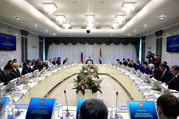Губернатор Приамурья принял участие в заседании Совета при полномочном представителе президента РФ в ДФО