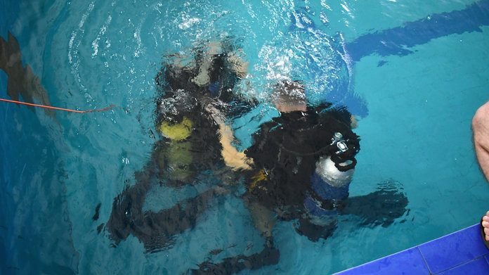 12 спасателей-водолазов из Благовещенска и Свободного получили допуск к спускам под воду