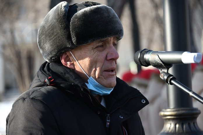 В Свободном торжественно открыли памятник Герою России Ивану Маслову