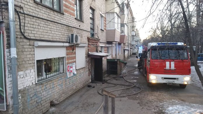 При пожаре в свободненской многоэтажке погиб хозяин квартиры